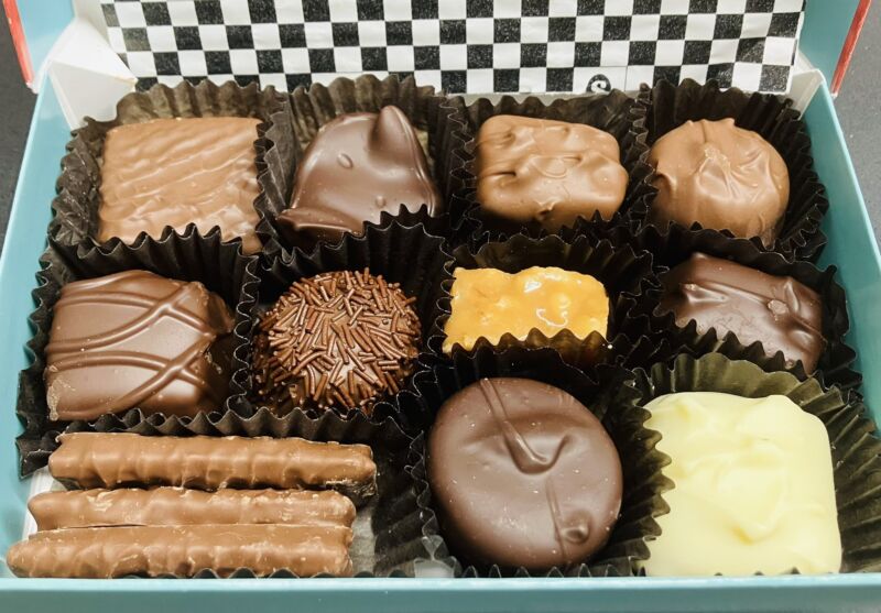 Image for the Tweet beginning: 先日頂いたサンフランシスコ土産のSea’s Candyをようやく食べ終わりました😋
サンマテオ在住だったKさんからのお土産は非常に懐かしい味でした！
ありがとうございます😊 